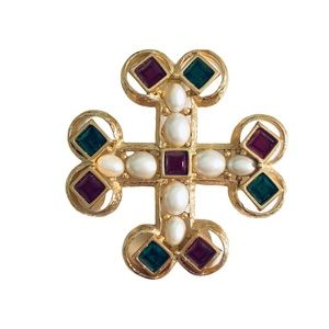 Joan Rivers Maltese Cross Brooch Vintage Red Green Faux Pearl Gold Christmas